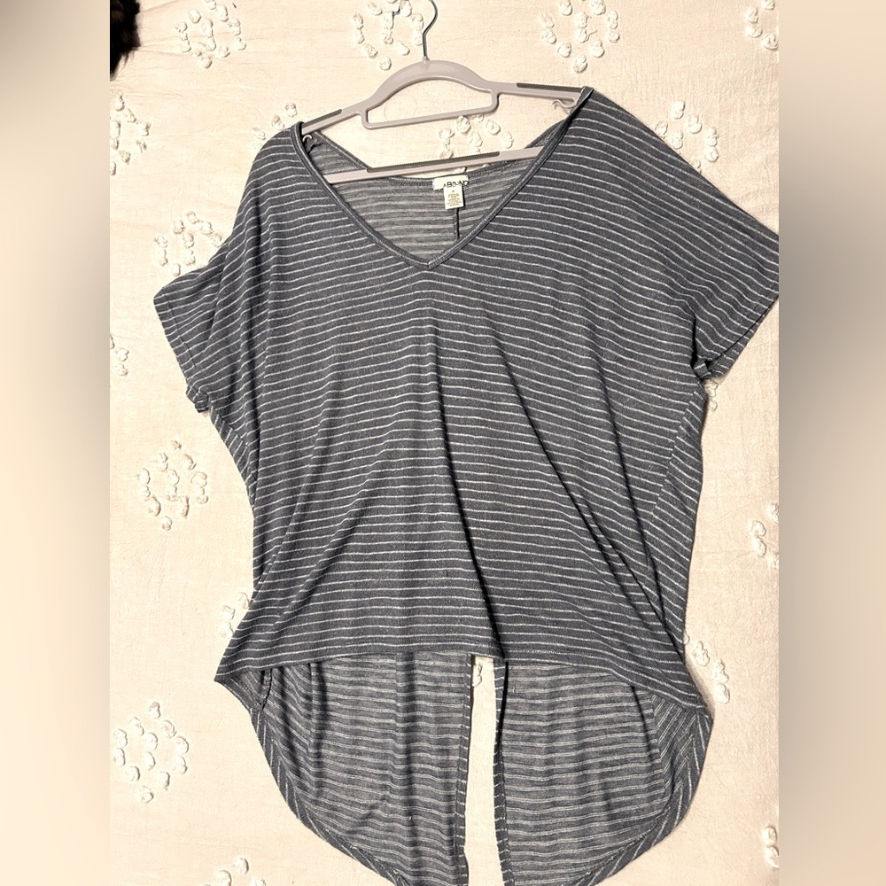 Abound flowy top